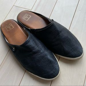 Frye Mules 8.5